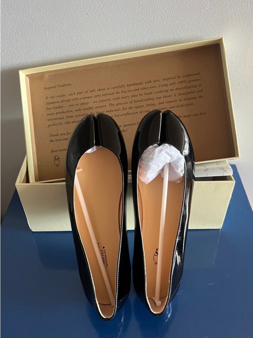 Black Patent Leather Split-Toe Flats - Women